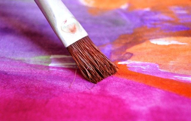 Malowanie, remont, ale czy wiesz jak dobrać kolor farb do pomieszczeń?