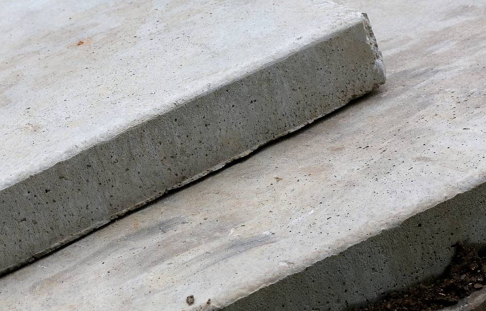 Elki betonowe – elementy konstrukcji budowlanych.