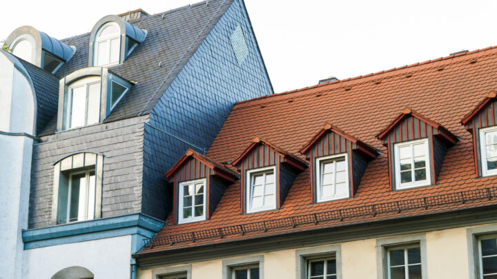 Jakie są rodzaje dachów i jak dobrać odpowiedni do Twojego domu: kompleksowy przewodnik